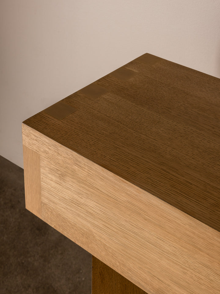 Dovetail Console