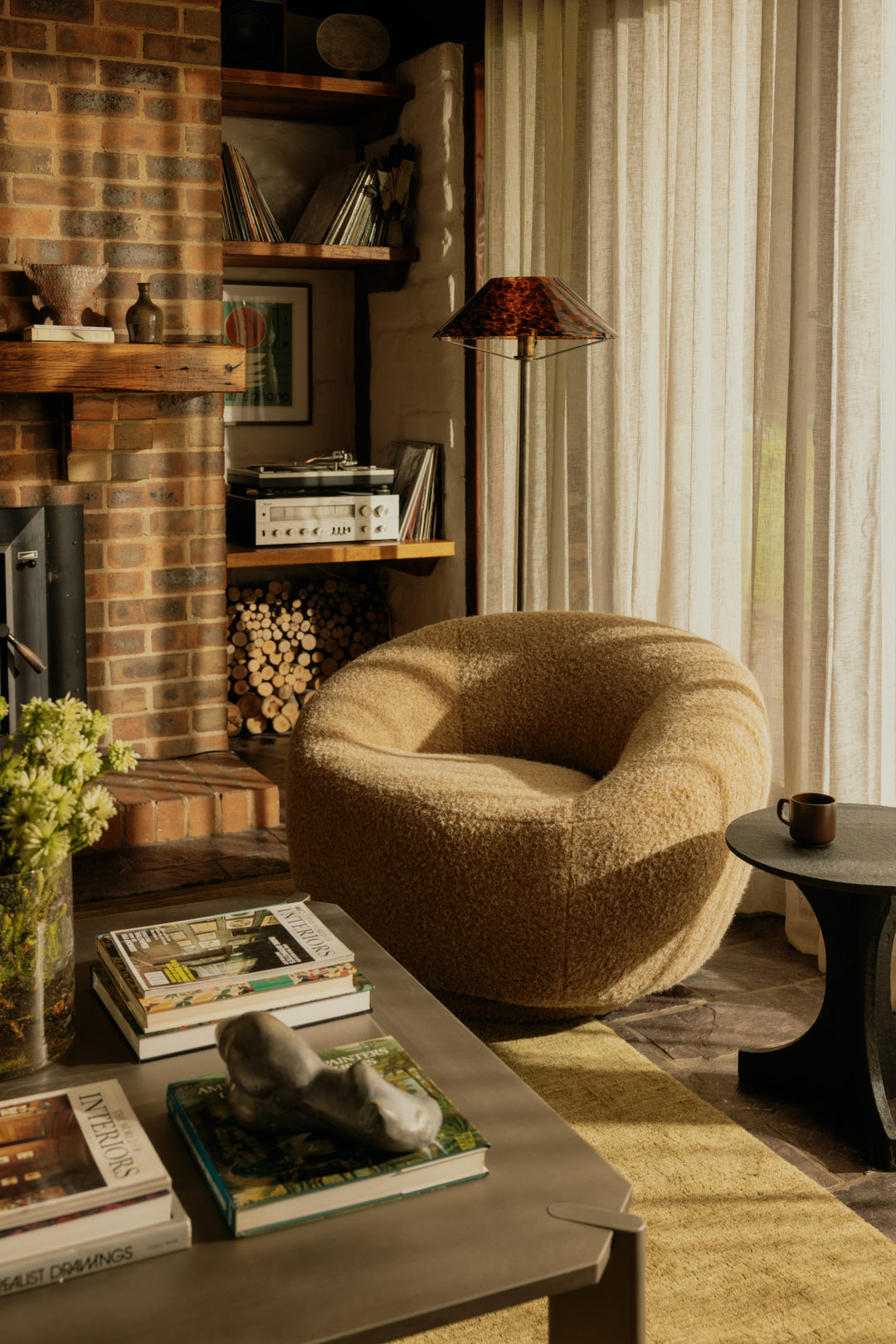 Otis Floor Lamp US