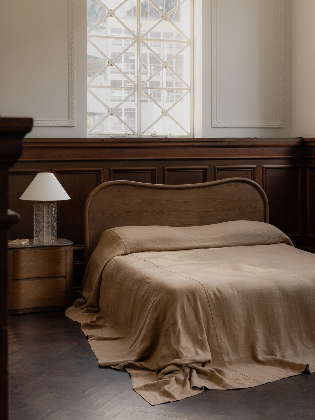 Remy Bedhead Saddle