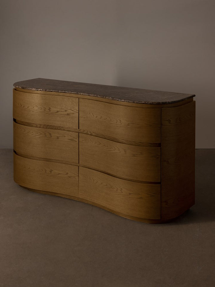 Remy Dresser Saddle