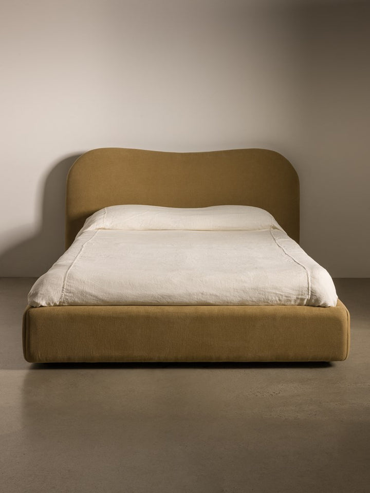 Remy Upholstered Platform Bed Queen
