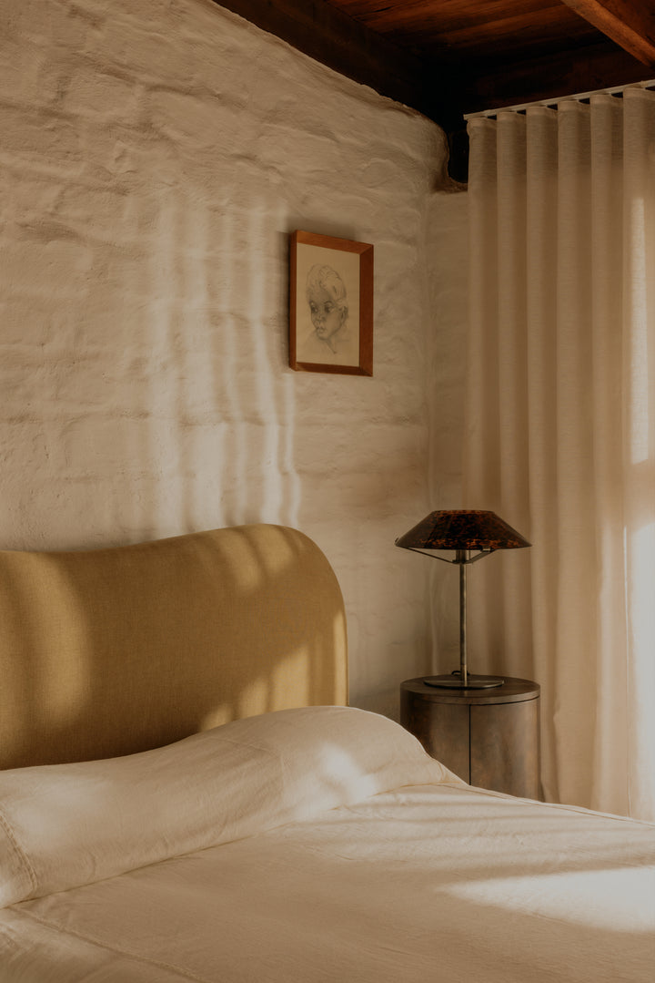 Otis Table Lamp US