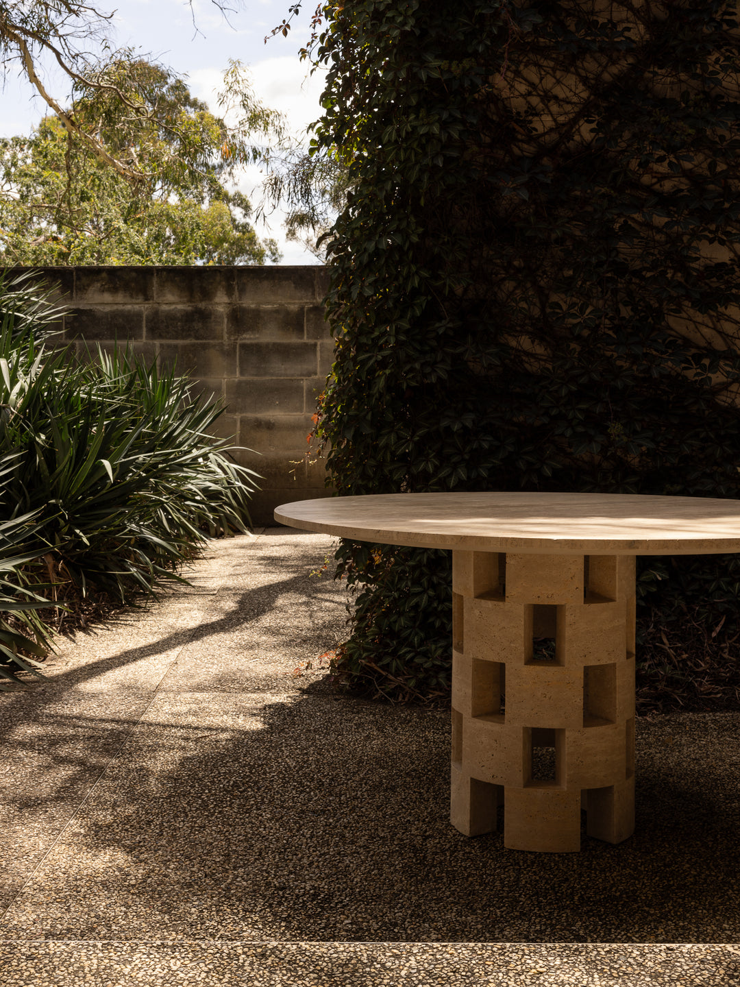 Vivi Dining Table Travertine